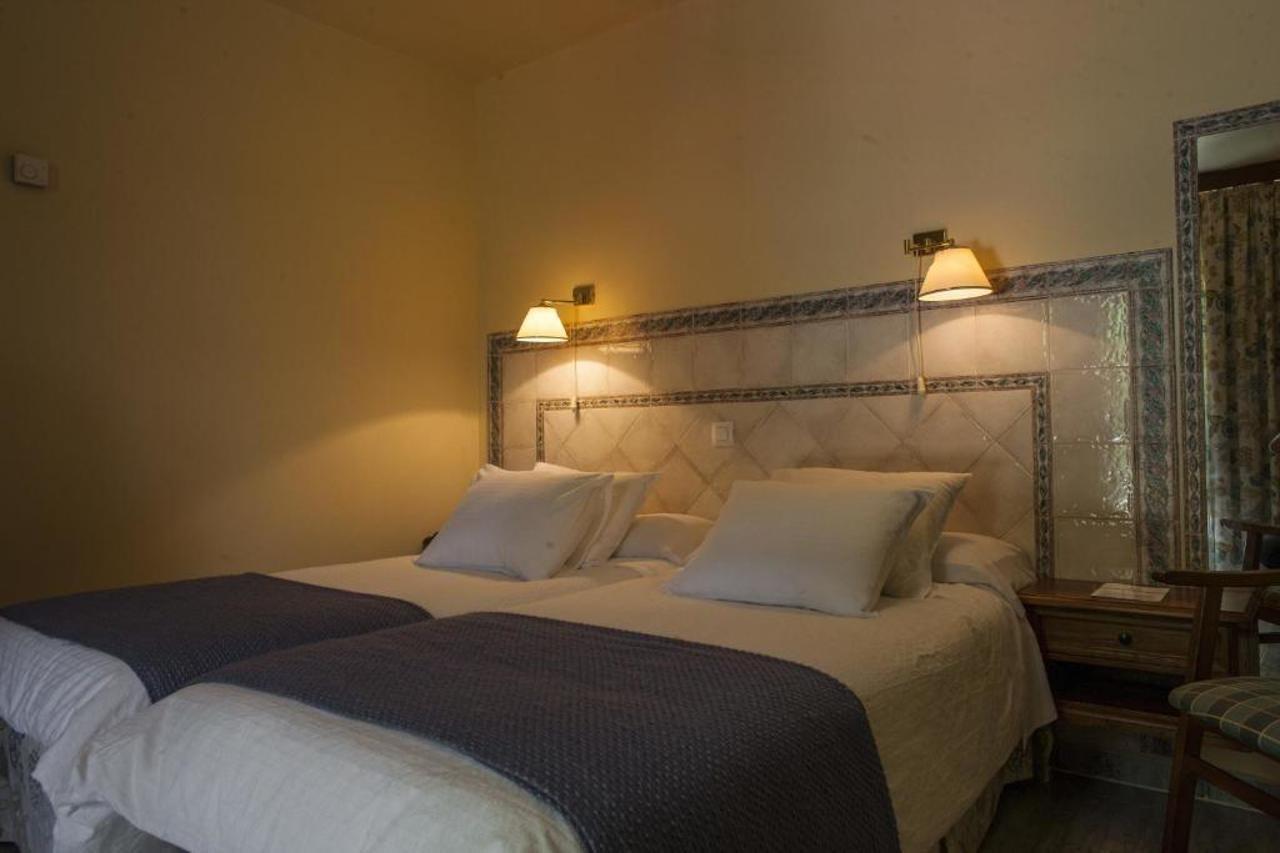 Hotel Balneario De Alceda Ngoại thất bức ảnh